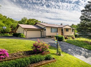506 Eagle Ct, Valparaiso, IN 46383