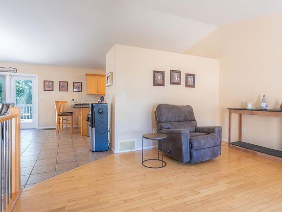 4th image of 5104 SW 21 Street Close