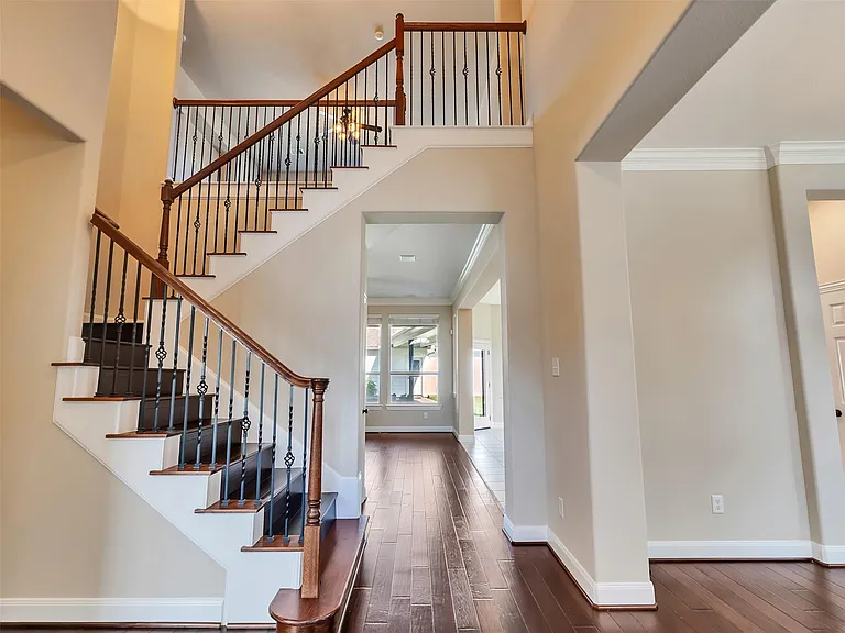 5342 Tyler Park Ln — Photo 8