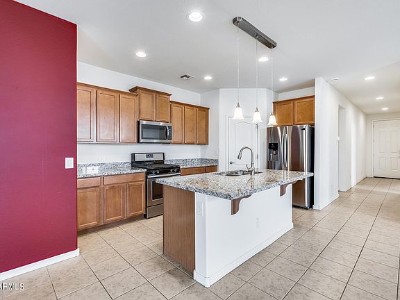 3rd image of 8419 S 40TH Drive