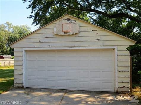 5th image of 1015 Bame Ave