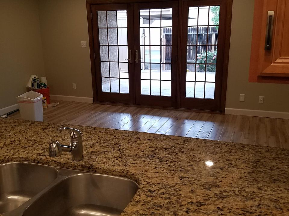 Dining area to Patio