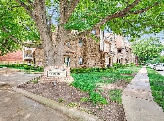 2nd image of 3407 Binkley Ave #E
