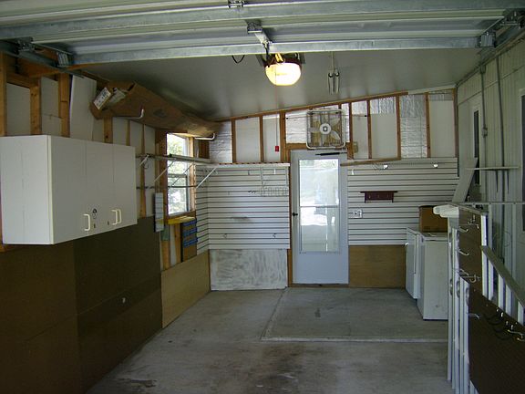 2nd image of 98 Flamingo Dr