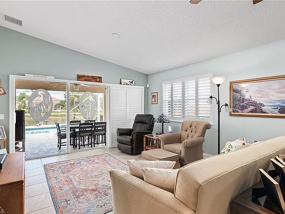 4th image of 7901 Umberto CT