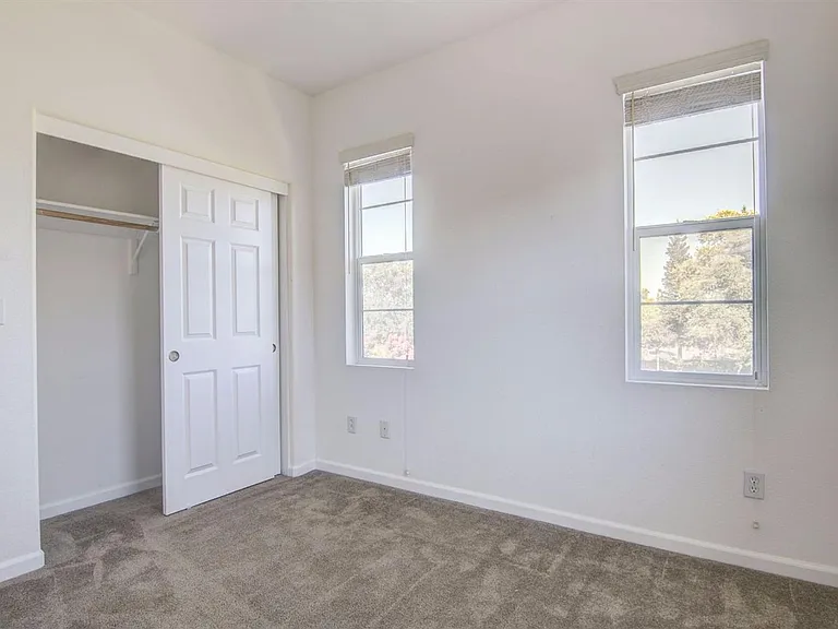 8464 Crystal Walk Cir — Photo 10