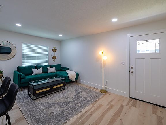 3rd image of 6407 S Adelia Ave APT B