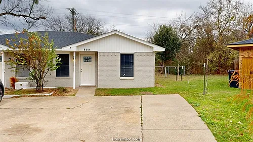 1607 Cloverdale Ct Photo 1