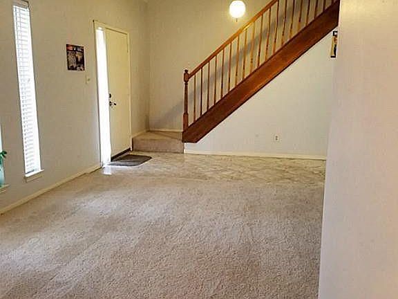 3rd image of 2130 Lake Hills Dr