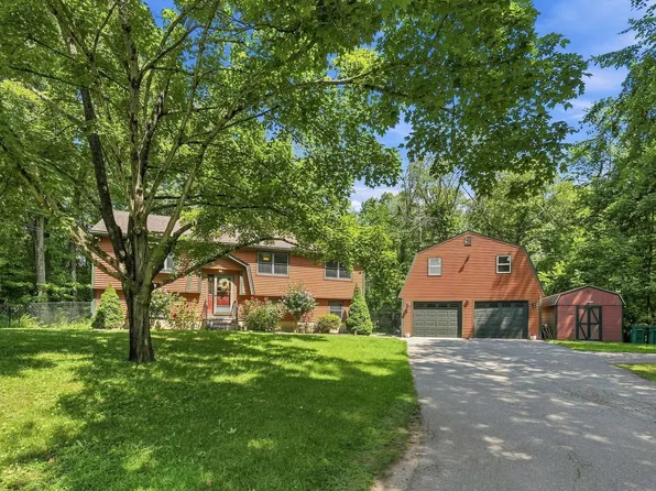 37 Bart Rd, North Billerica, MA 01862