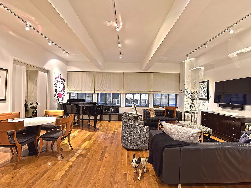1st image of 130 W 30th St #5D