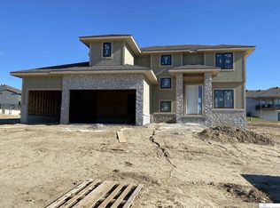 11609 S 117th Ave, Papillion, NE 68046