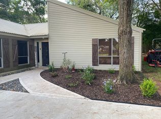 750 Anderson Ln, Brenham, TX 77833