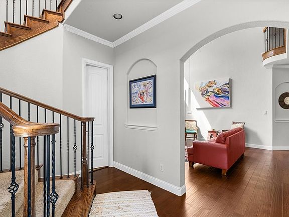 4th image of 4921 Empire Way