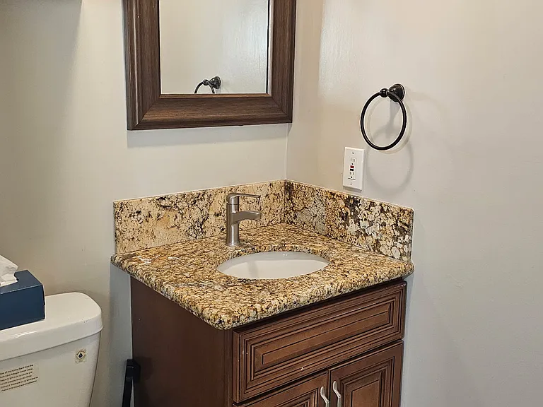 161 Chestnut St #11 — Photo 5