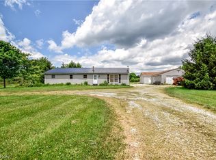 15310 Hart Rd, Montville, OH 44064