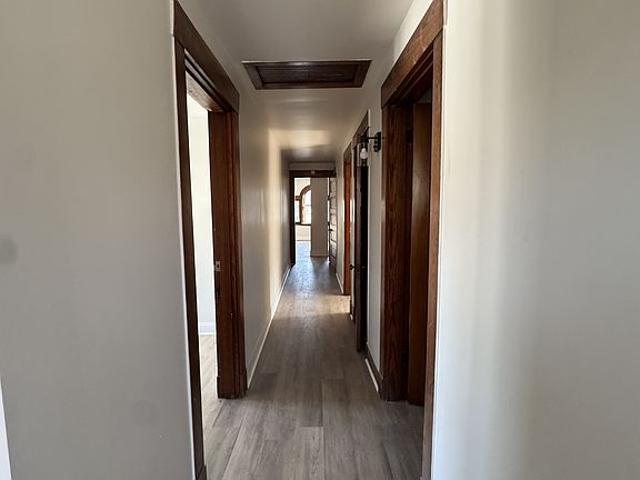 3rd image of 2241 Burnet Ave
