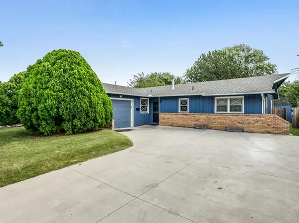 1046 S Wicker Ln, Wichita, KS 67207