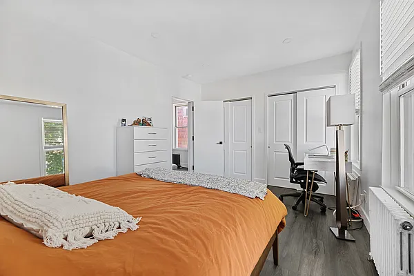 Rented by REAL New York | media 12