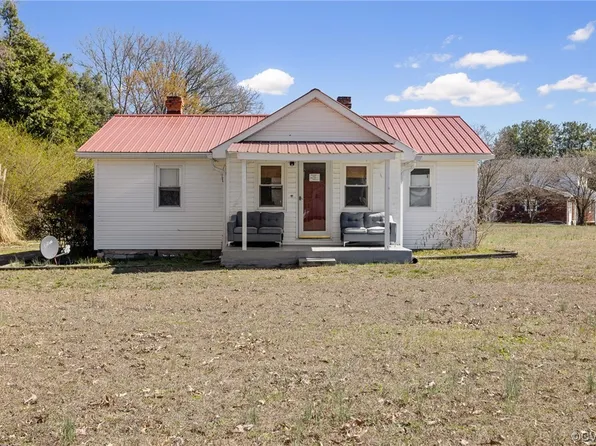 2605 Point Of Rocks Rd, Chester, VA 23836