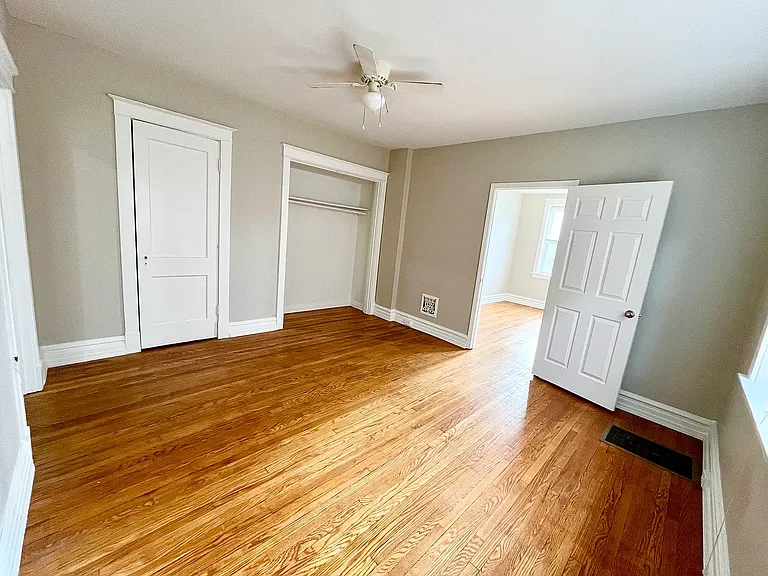 1203 Wilmington Ave #1W — Photo 14