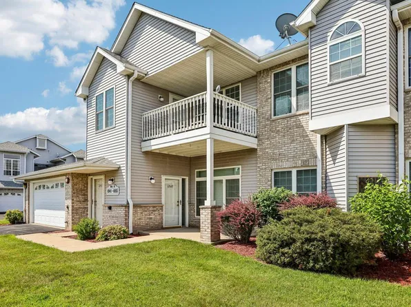 6949 S Rolling Meadows CIRCLE, Oak Creek, WI 53154
