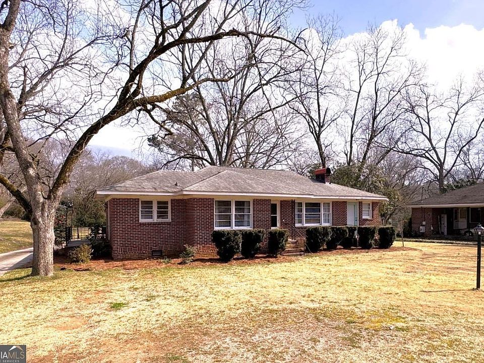 1st image of 447 Whitehead Rd
