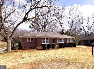 447 Whitehead Rd, Athens, GA 30606