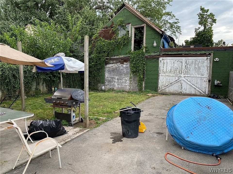 218 Dewitt St, Buffalo, NY 14213 Zillow