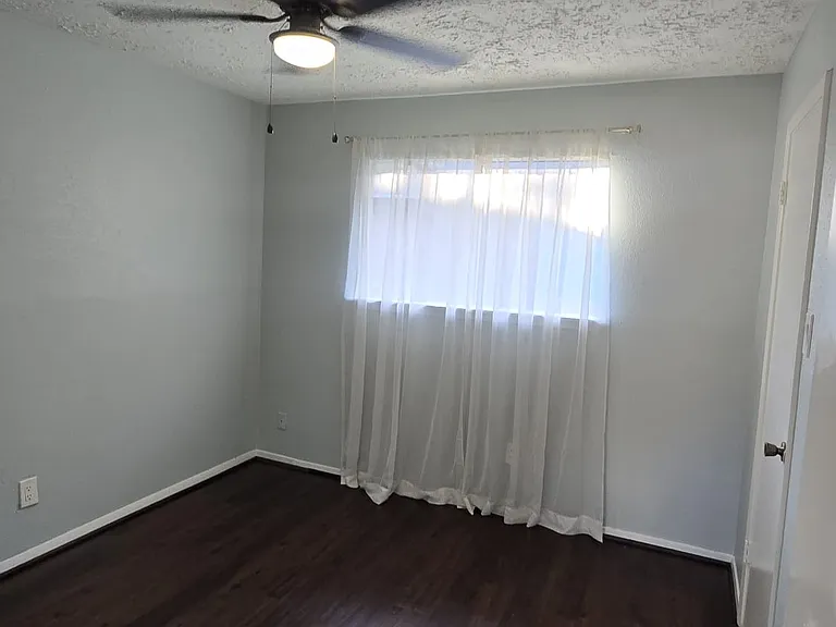 16414 Sky Blue Ln — Photo 12