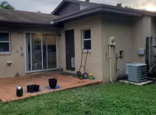 3945 Chapel St, Palm Beach Gardens, FL 33403