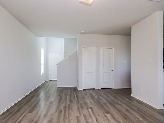 4th image of 25718 Hazy Elm Ln