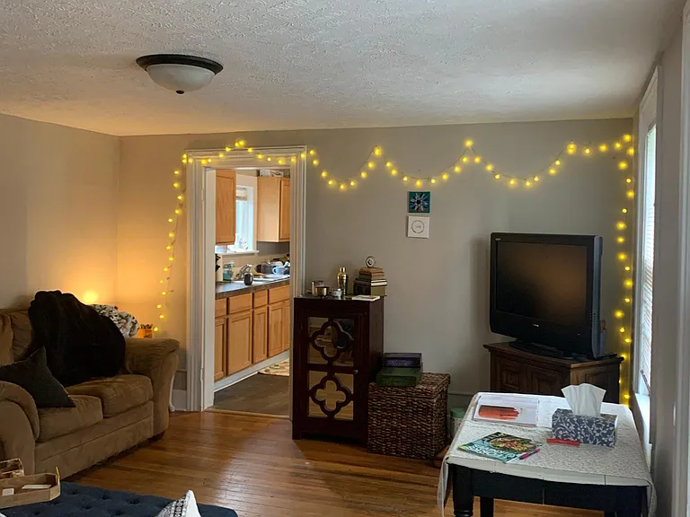 117 Packard Ave SE #1 — Photo 6