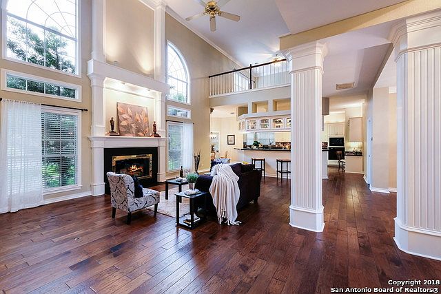 1st image of 8511 Fairway Trace Dr
