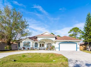 541 Belvedere Rd NW, Palm Bay, FL 32907