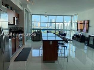 3131 NE 188th St APT 21108, Miami, FL 33180