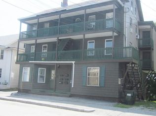 35 Prospect St APT 1R, Webster, MA 01570