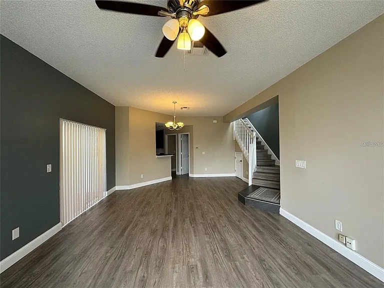 763 Olympic Cir — Photo 3