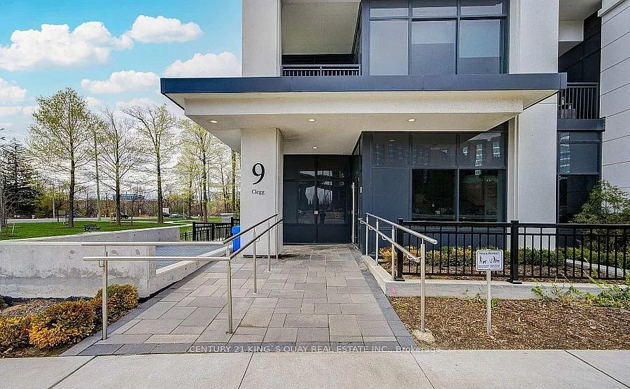 2 bed, $2,900 — Photo 2