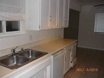 5th image of 6724 Chastain St