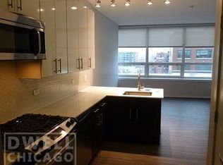 755 W Adams St #S, Chicago, IL 60661
