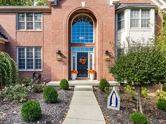 3rd image of 14026 Jameson Ln