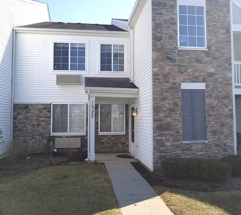 1st image of 1327 Silverstone Dr #0