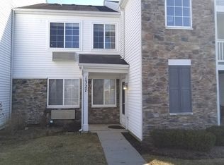 1327 Silverstone Dr #0, Carpentersville, IL 60110