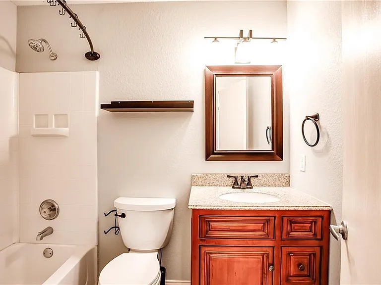 122 Quail Hollow Dr — Photo 21