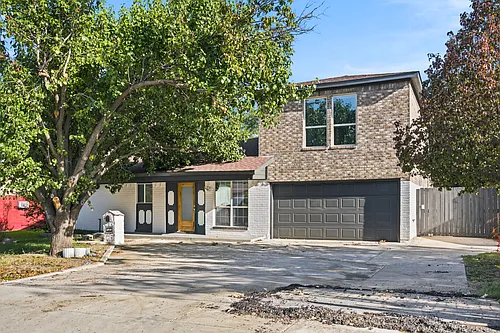 2016 Knollwood Ln Photo 1 2016 Knollwood Ln Photo 1