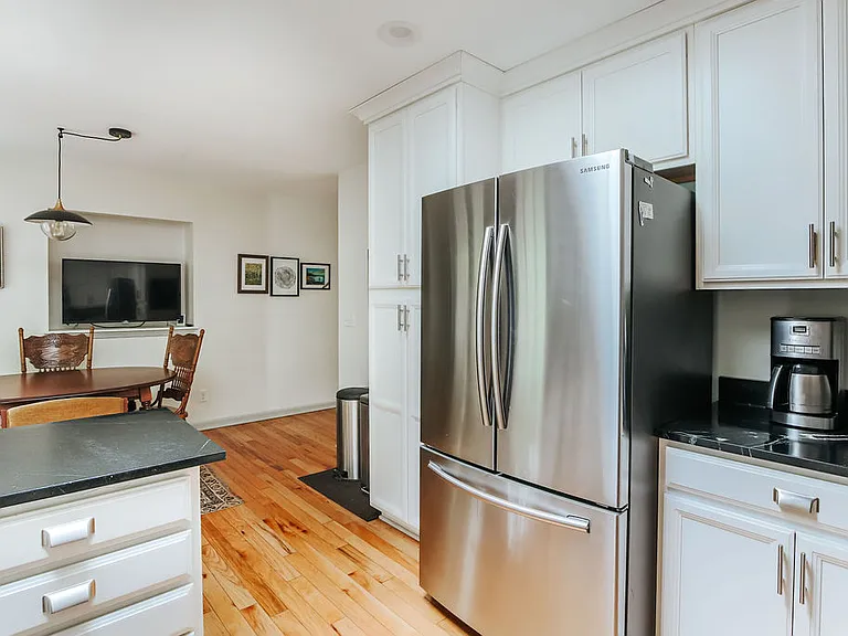 930 Saint Charles Ave — Photo 10