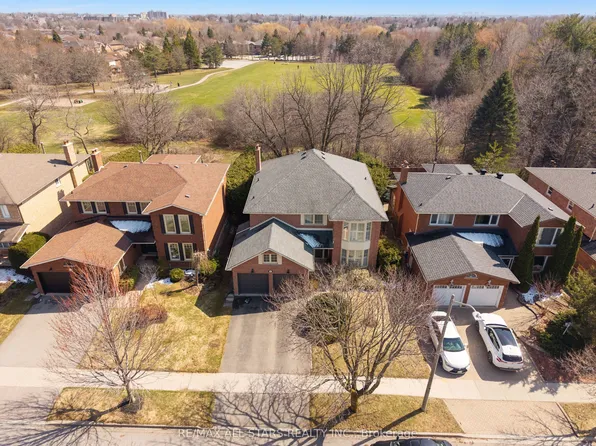 53 Smithy St, Markham, ON L3P 6M7