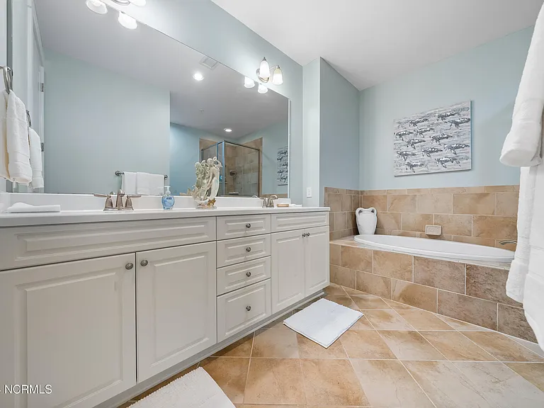 2537 Saint James Dr SE #807 — Photo 34