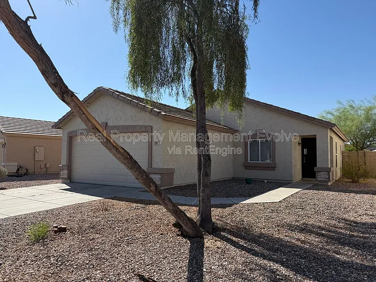 22621 W Yavapai St — Photo 2